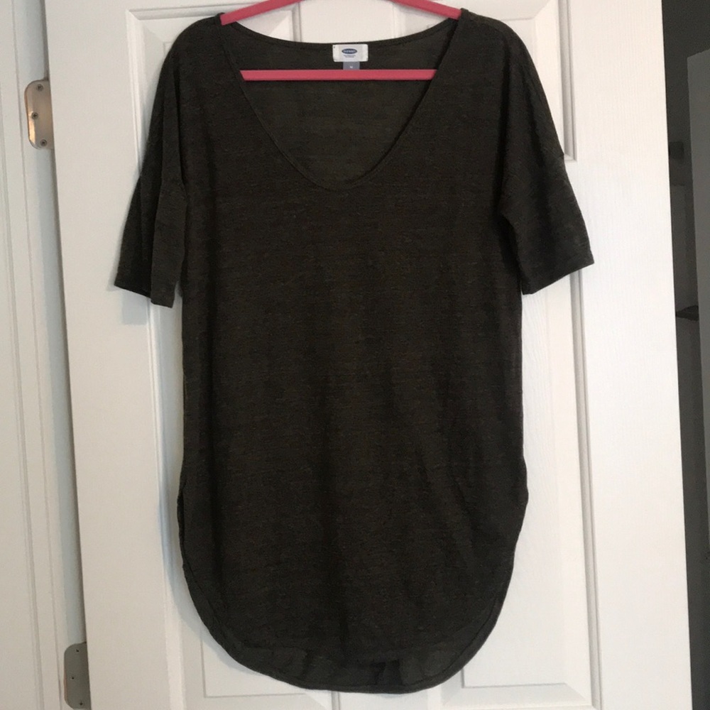 Old Navy tee